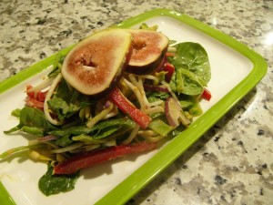 A delicious refreshing salad wit spicy dressing