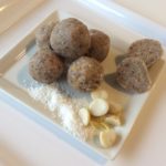 Delicious Lemon Macadamia Nut Energy Balls